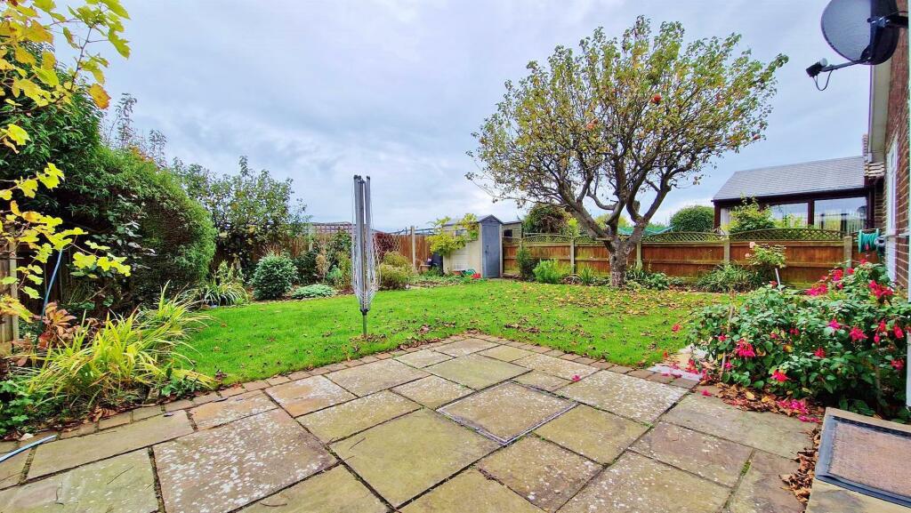 Additional property image - Garden Road, Frinton Homelands