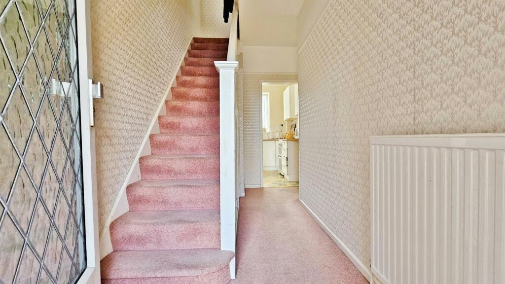 Additional property image - First Avenue, Walton On The Naze