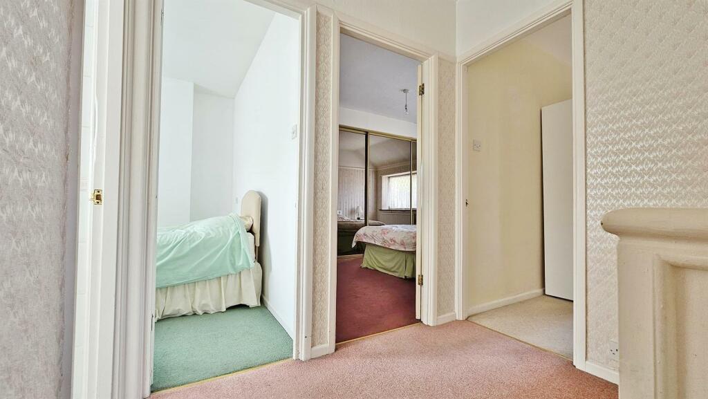 Additional property image - First Avenue, Walton On The Naze