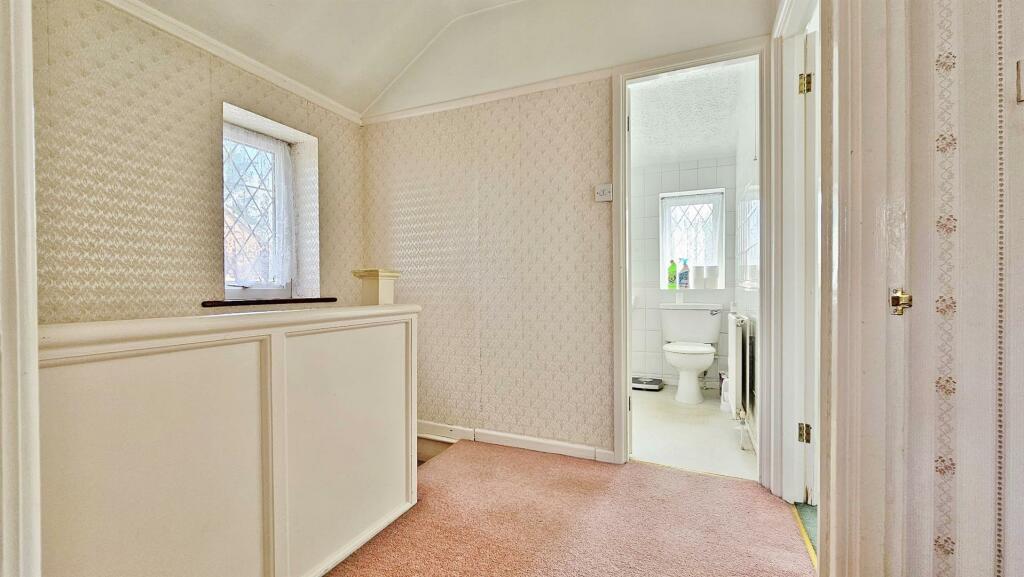 Additional property image - First Avenue, Walton On The Naze