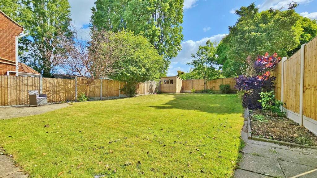 Additional property image - First Avenue, Walton On The Naze