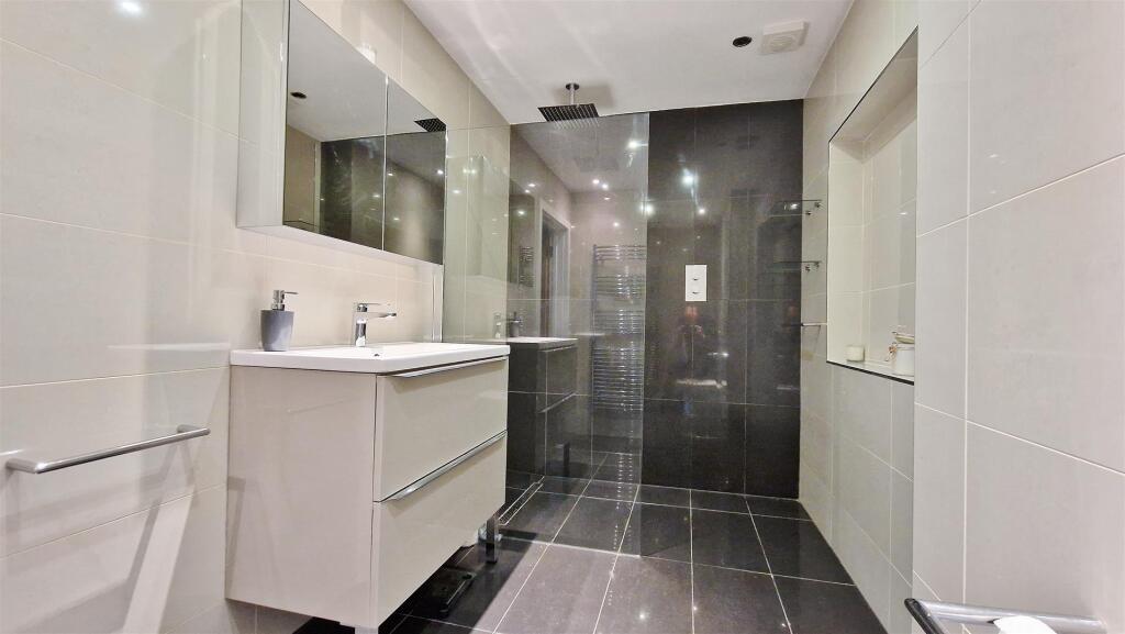 Additional property image - The Green, Tendring