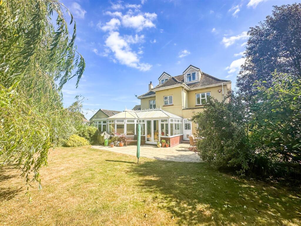 Additional property image - First Avenue, East Clacton, Essex