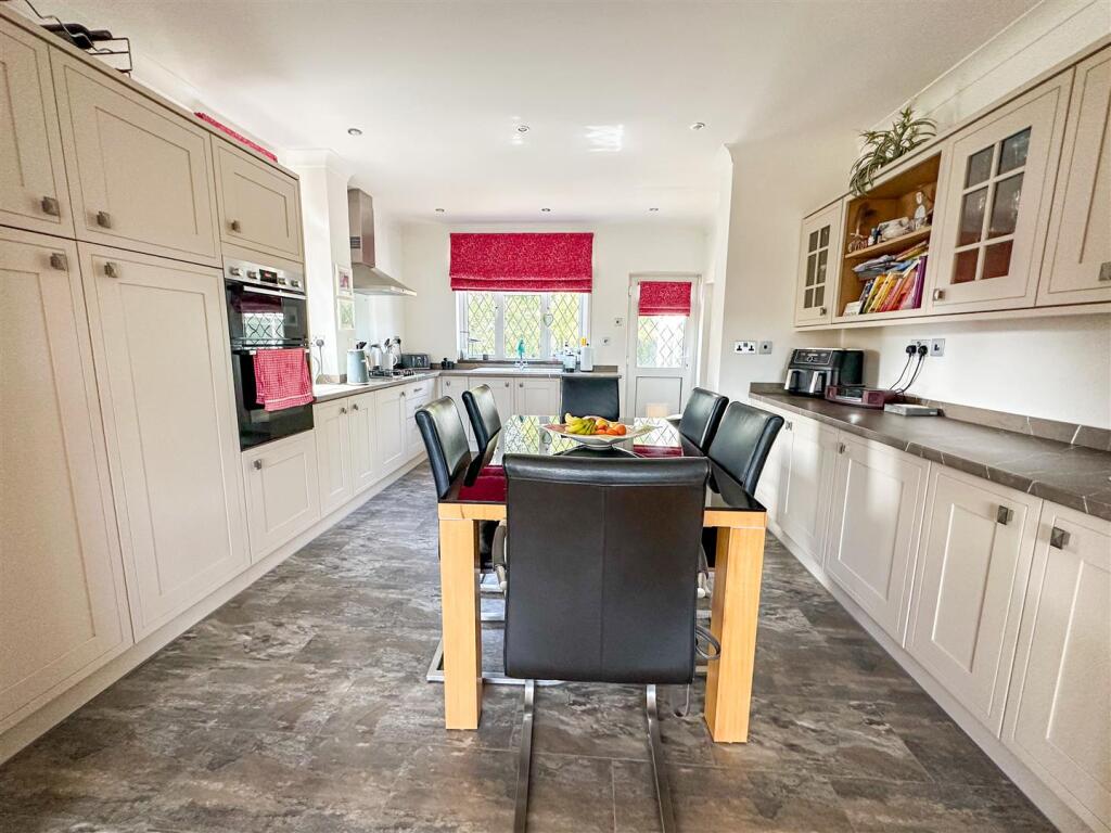 Additional property image - First Avenue, East Clacton, Essex