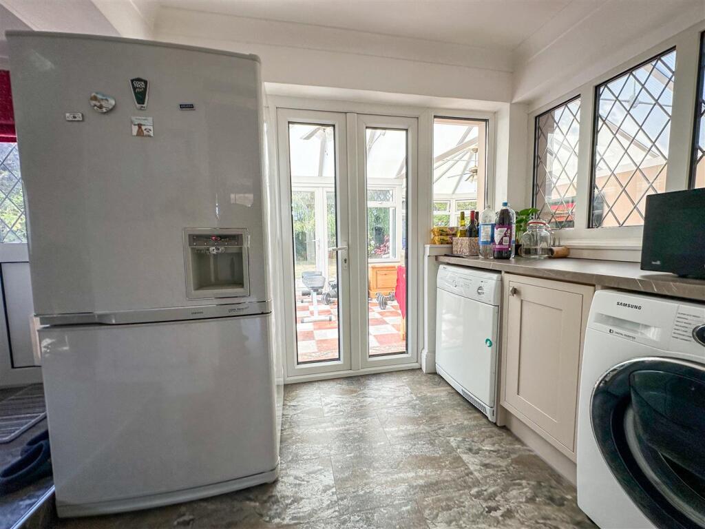 Additional property image - First Avenue, East Clacton, Essex