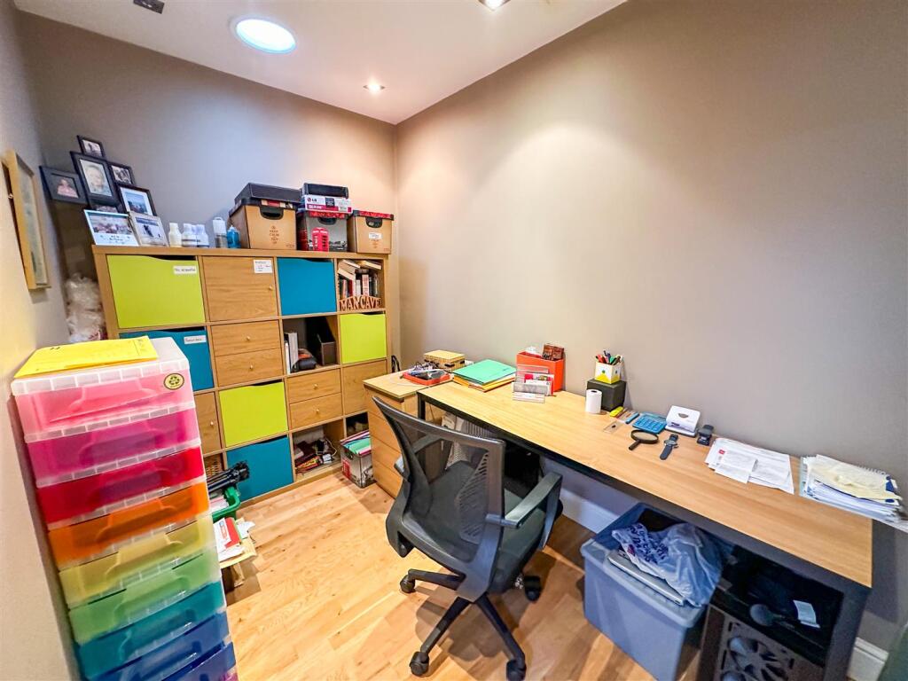 Additional property image - First Avenue, East Clacton, Essex