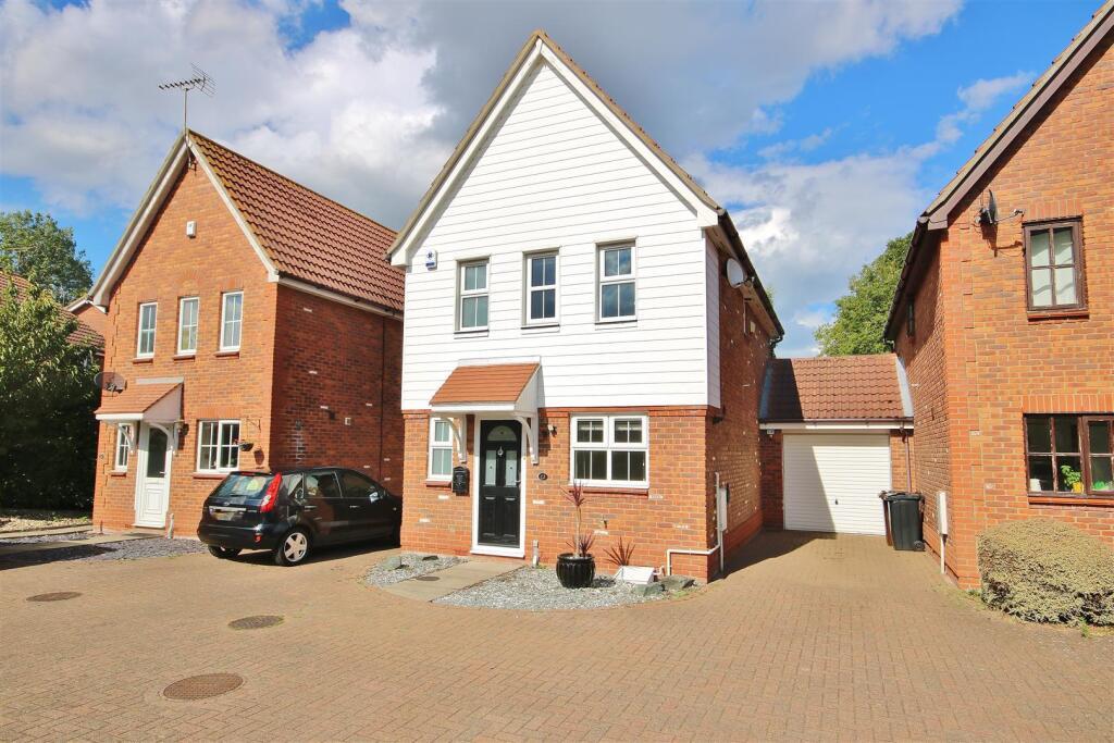 Main image of property: Oxborrow Close, Kirby Cross