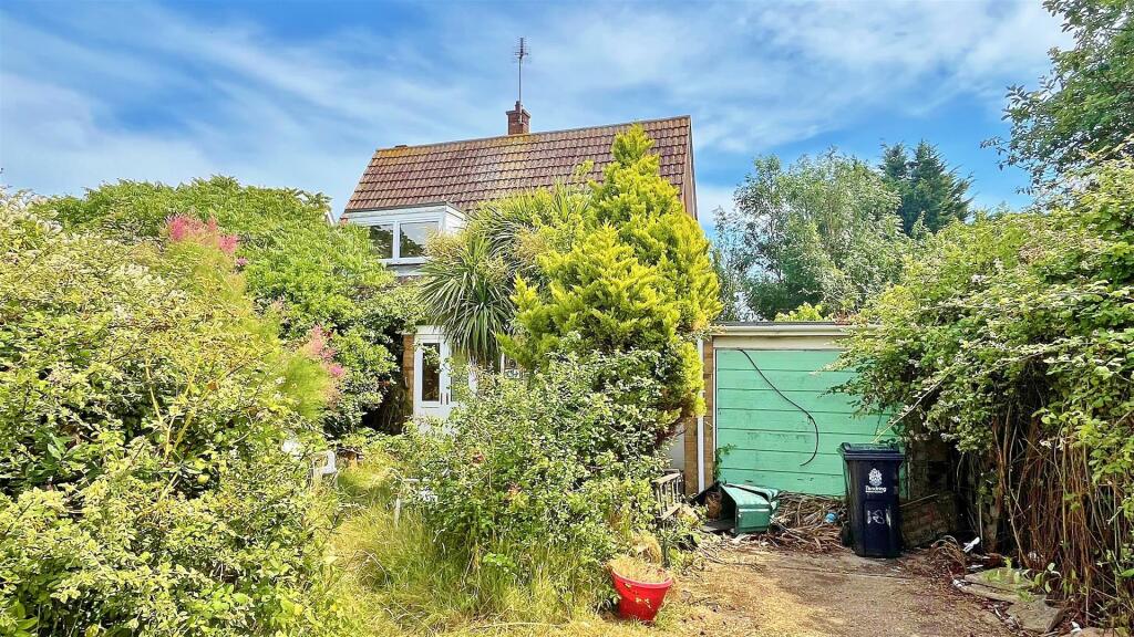 Main image of property: Rochford Way, Walton-on-the-Naze