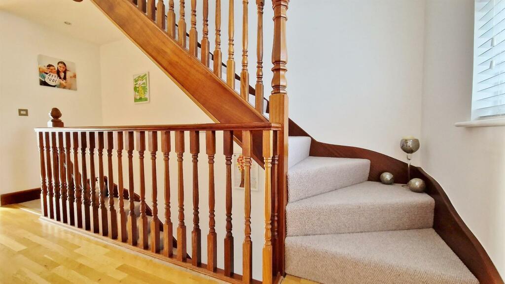 Additional property image - The Beach House, Green Lane, Walton On The Naze