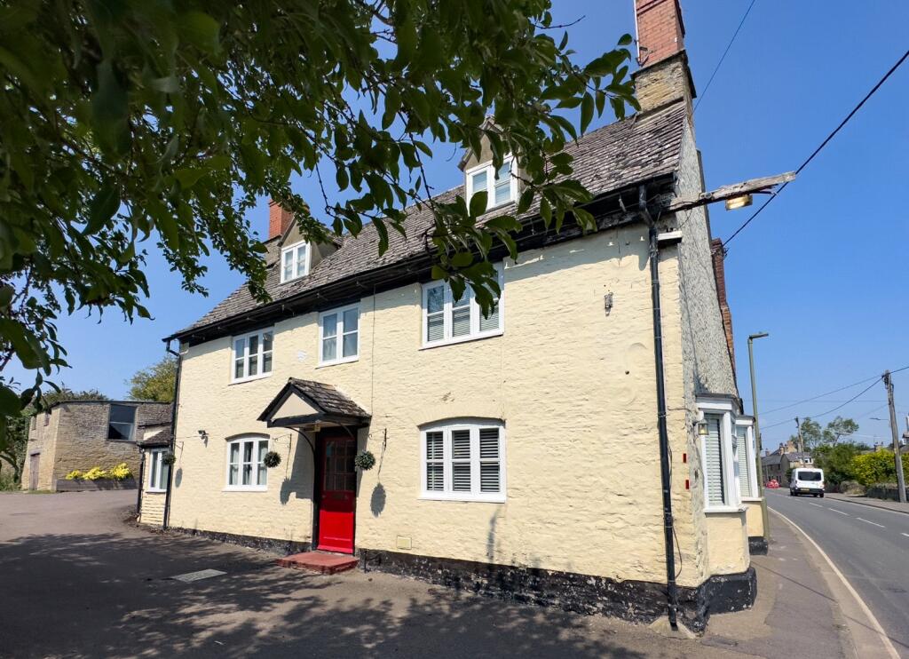 Main image of property: Station Road, Brize Norton, Carterton, Oxfordshire, OX18