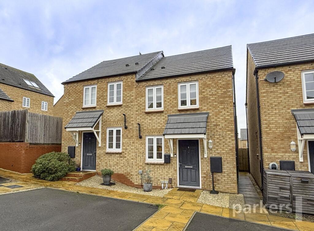 Main image of property: Plover Close, Witney, Oxfordshire, OX28