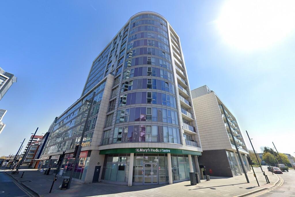 2 bedroom apartment for rent in Blackwall Way, London, E14