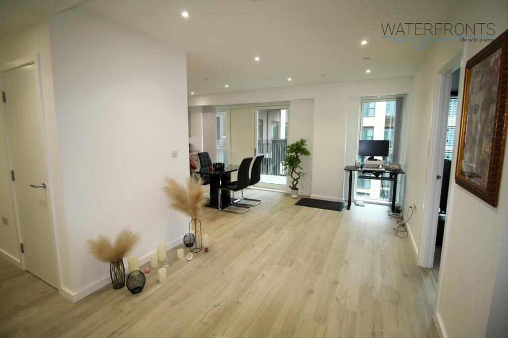 Main image of property: Peto Street North, London, E16