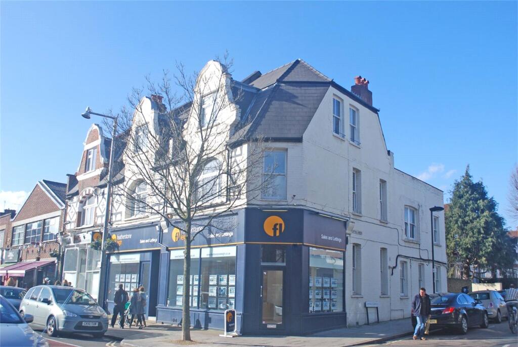 Main image of property: 46 Heath Road, Twickenham