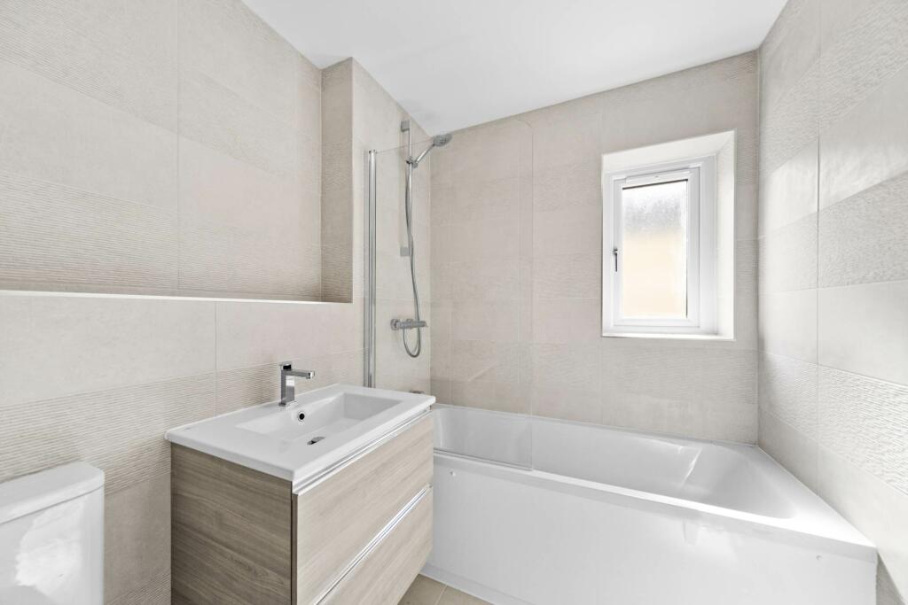 Additional property image - THE HAMPSHIRE - Dreslintone Close, Drighlington