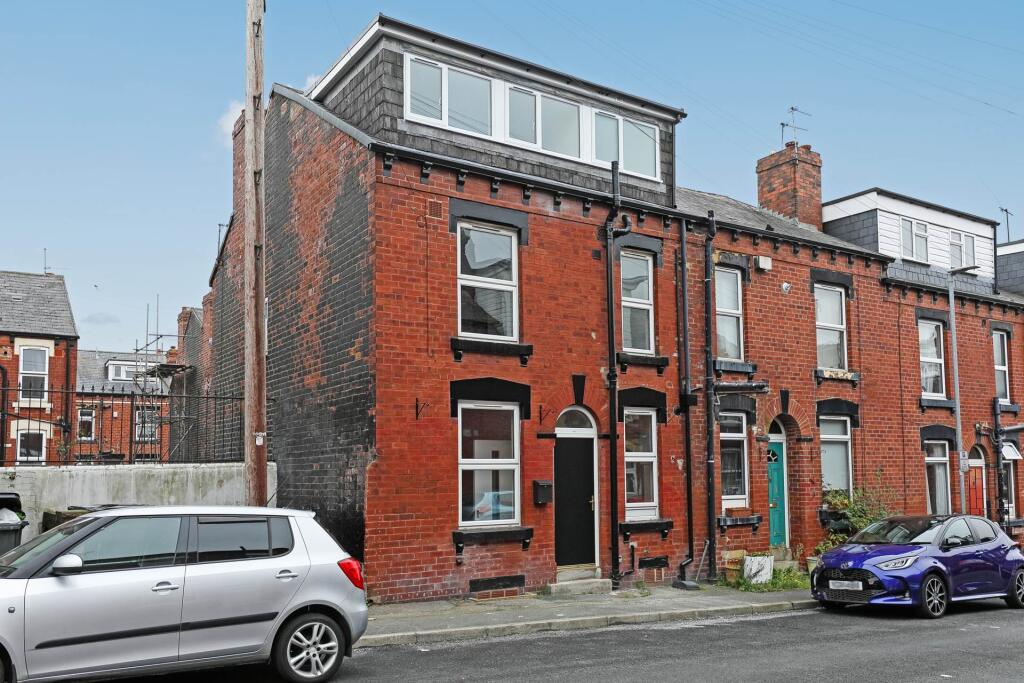 Main image of property: Kelsall Place, Burley