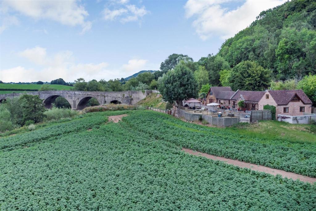 5 bedroom detached house for sale in Kerne Bridge, RossOnWye, HR9