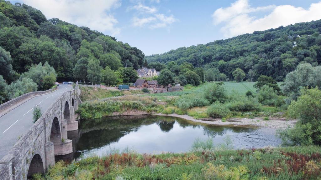 5 bedroom detached house for sale in Kerne Bridge, RossOnWye, HR9