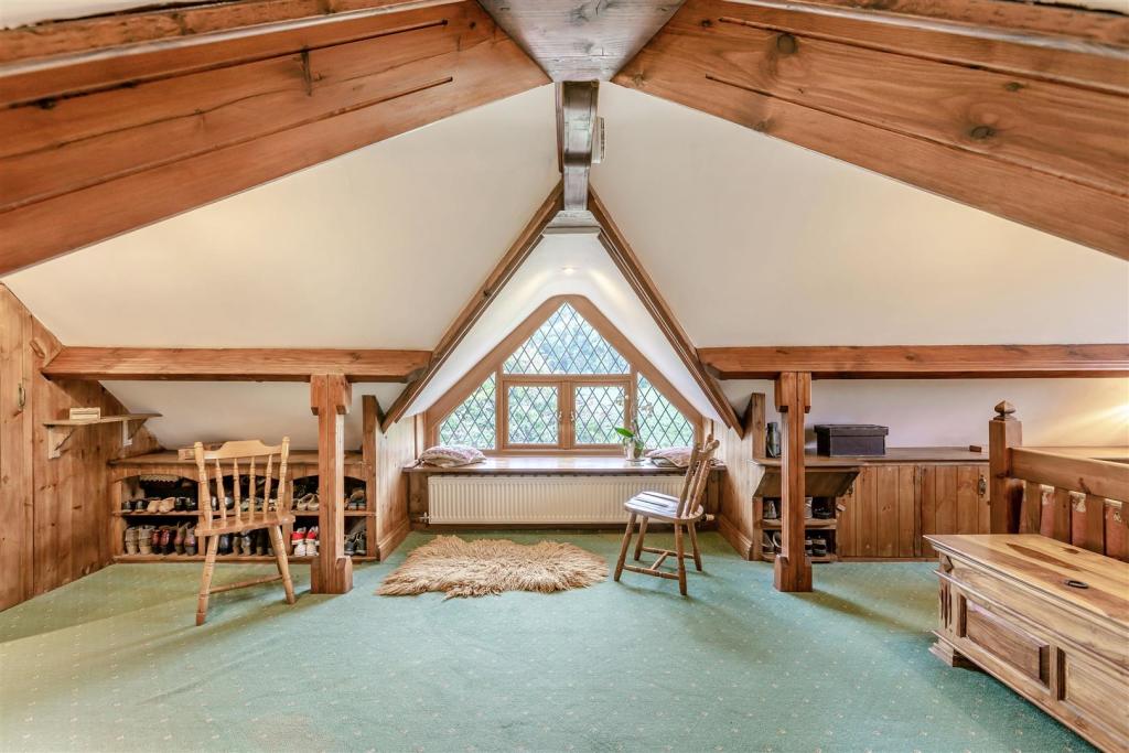 5 bedroom detached house for sale in Kerne Bridge, RossOnWye, HR9