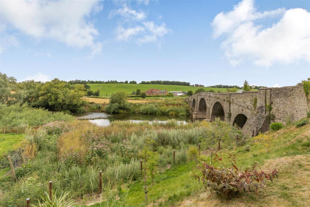 5 bedroom detached house for sale in Kerne Bridge, RossOnWye, HR9
