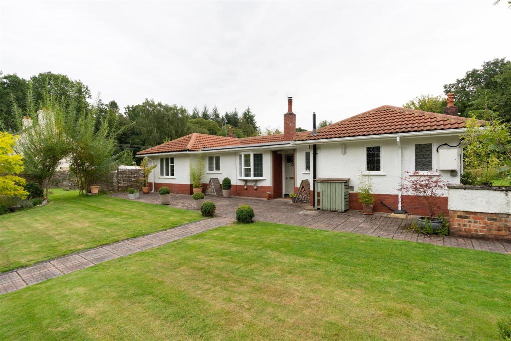 4 bedroom detached bungalow for sale in Parkend Road, Bream, Lydney, GL15