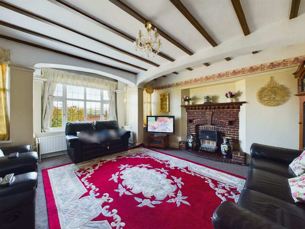 Additional property image - Woodcrest Road, Purley