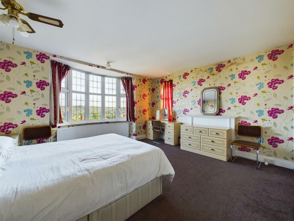 Additional property image - Woodcrest Road, Purley