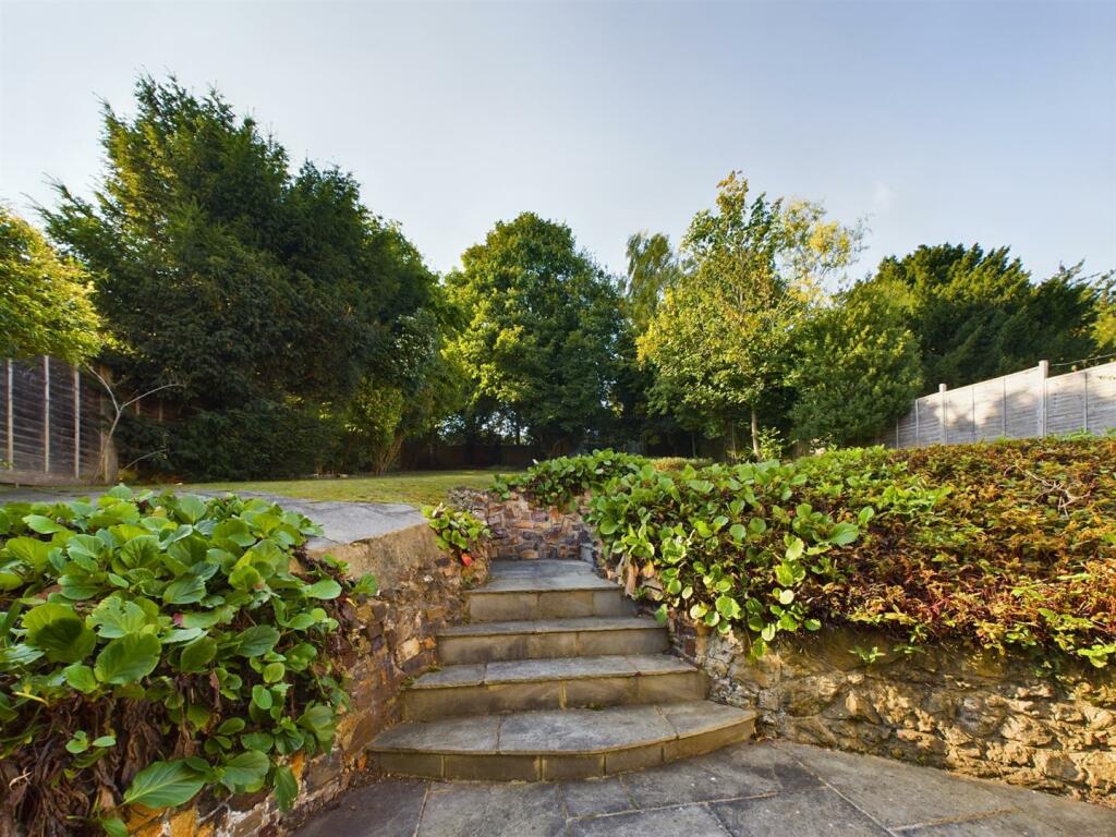 Additional property image - Woodcrest Road, Purley