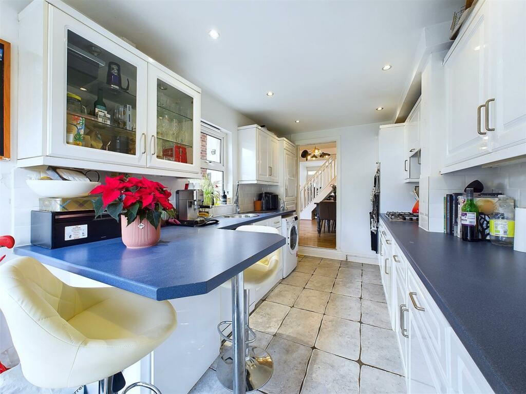 Additional property image - Little Roke Avenue, Kenley