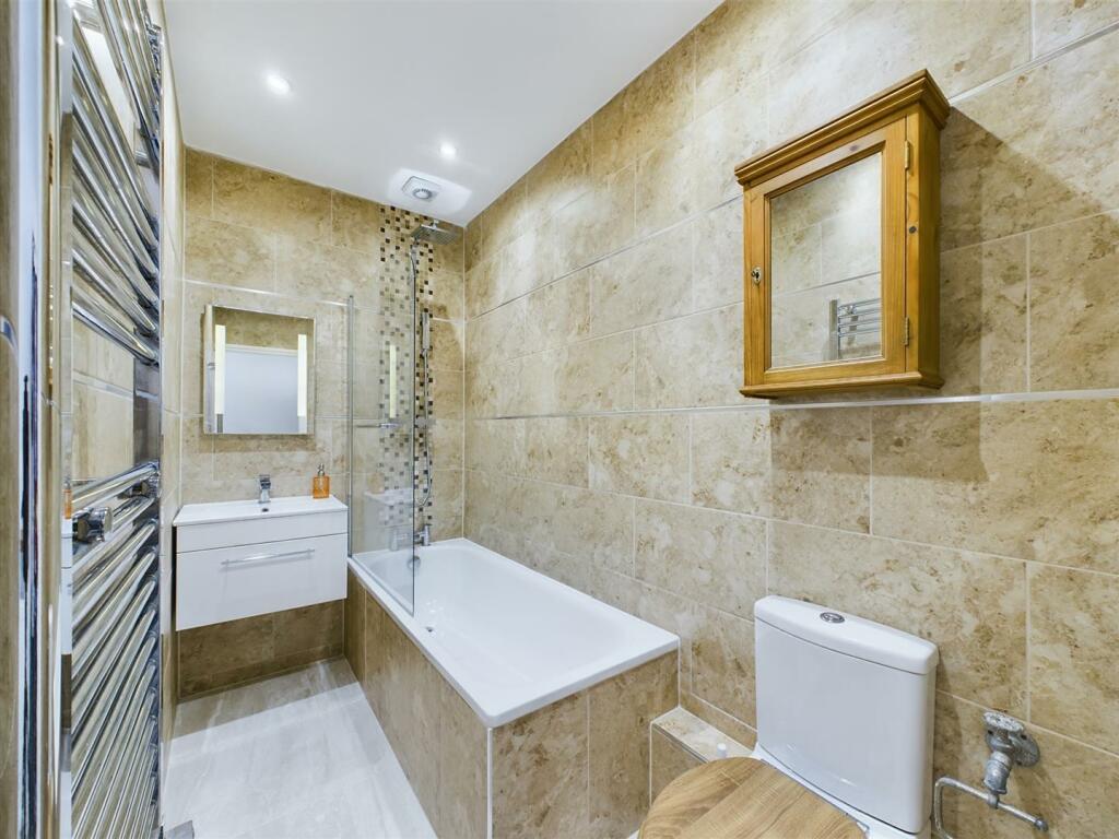 Additional property image - The Avenue, Coulsdon