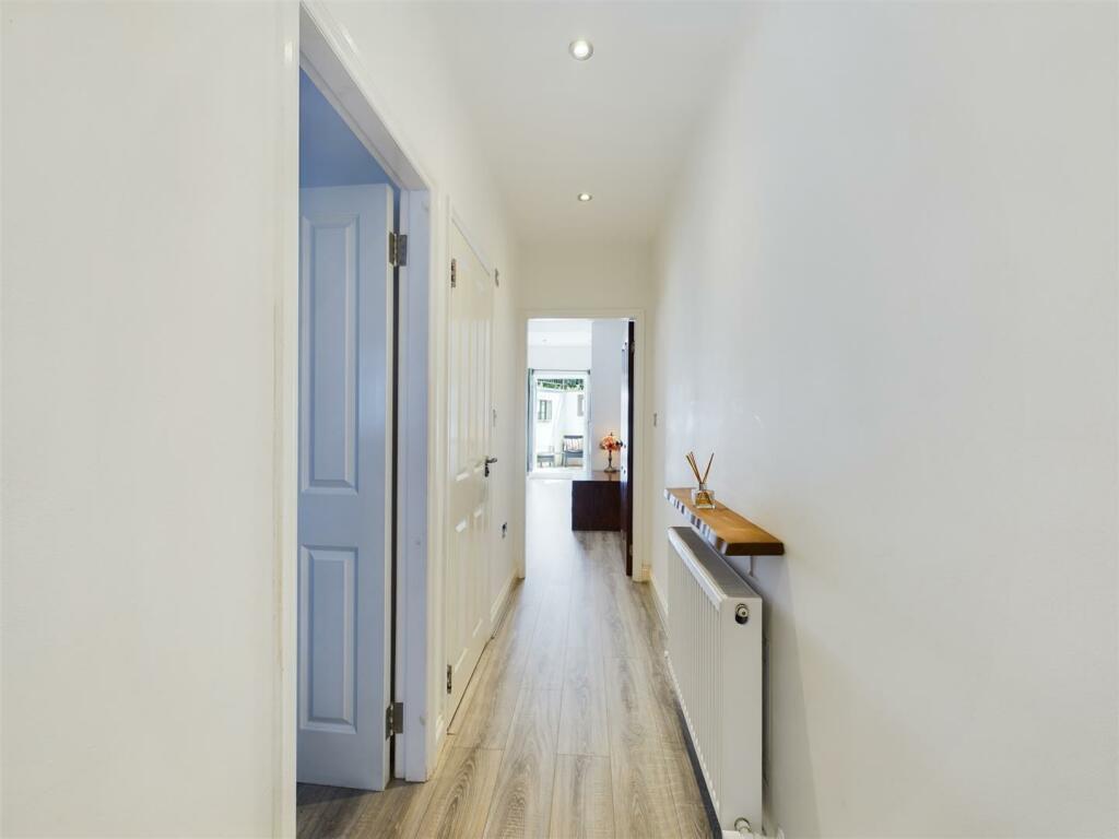 Additional property image - The Avenue, Coulsdon