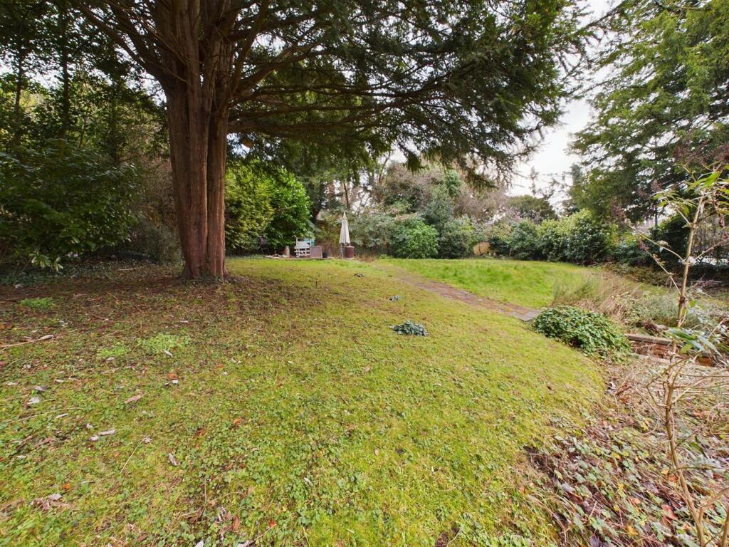 Additional property image - Coulsdon Road, Coulsdon