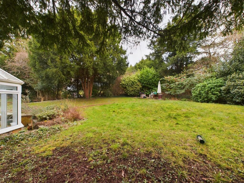 Additional property image - Coulsdon Road, Coulsdon