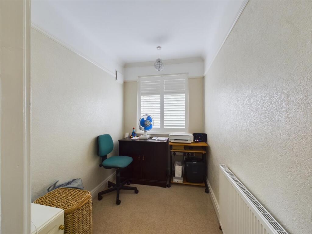 Additional property image - Alexander Road, Coulsdon
