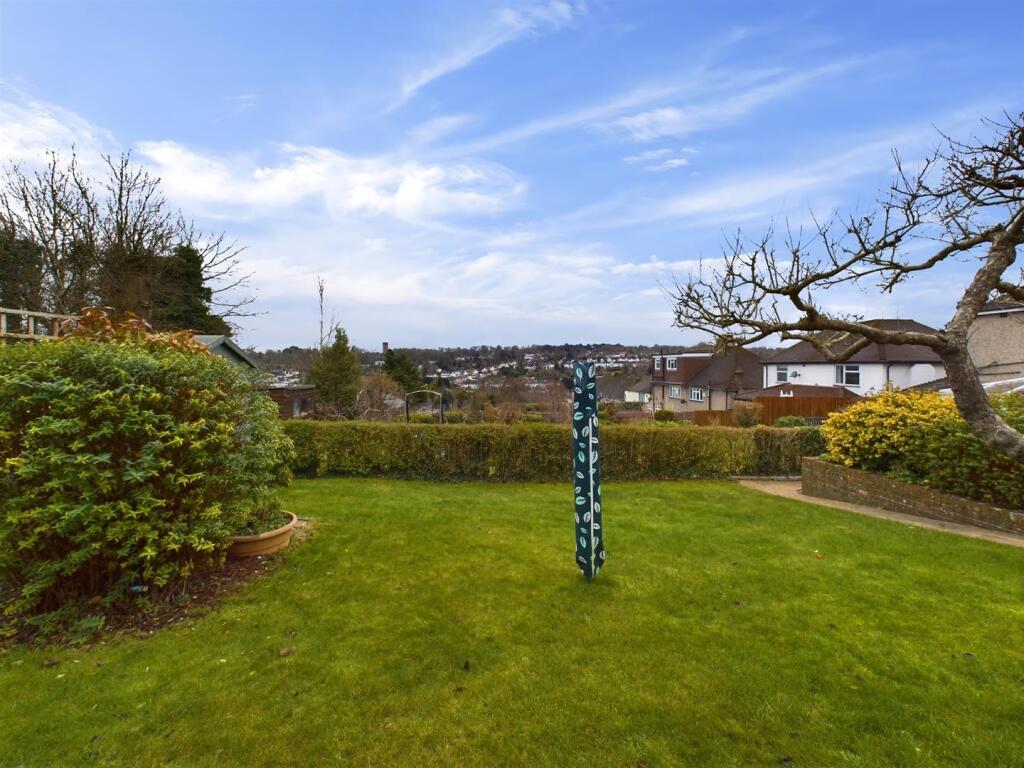 Additional property image - Alexander Road, Coulsdon