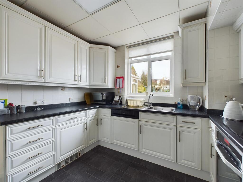 Additional property image - Alexander Road, Coulsdon