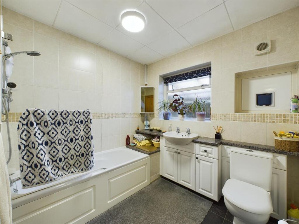 Additional property image - Homefield Road, Coulsdon
