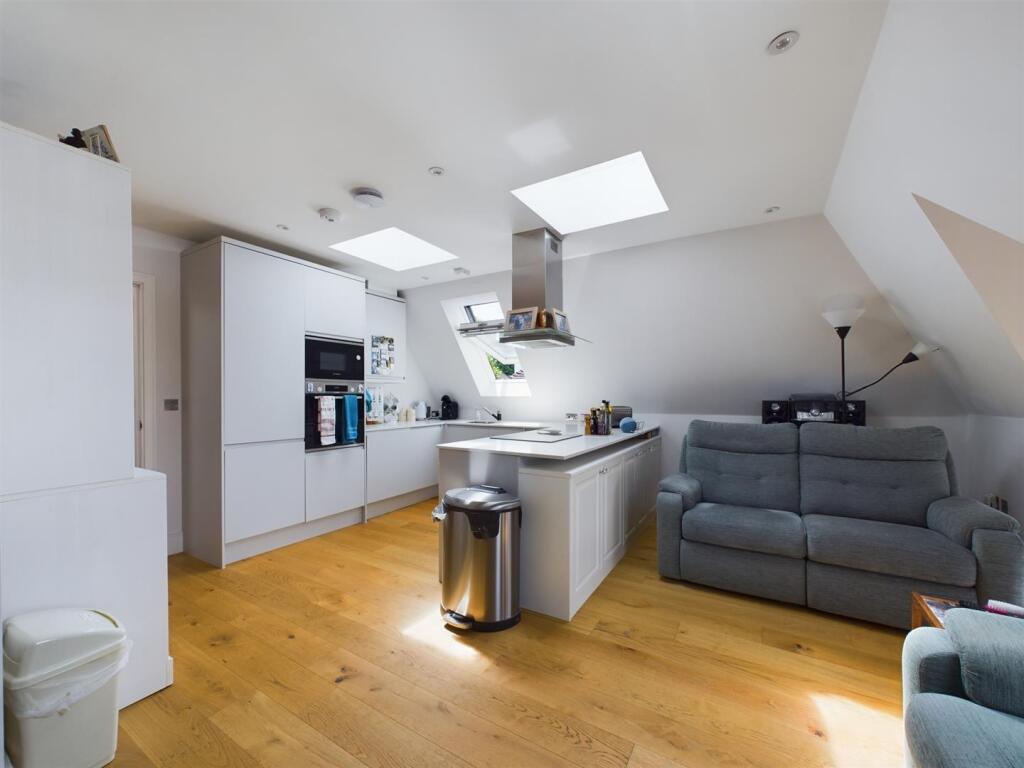 Additional property image - Chipstead Valley Road, Coulsdon