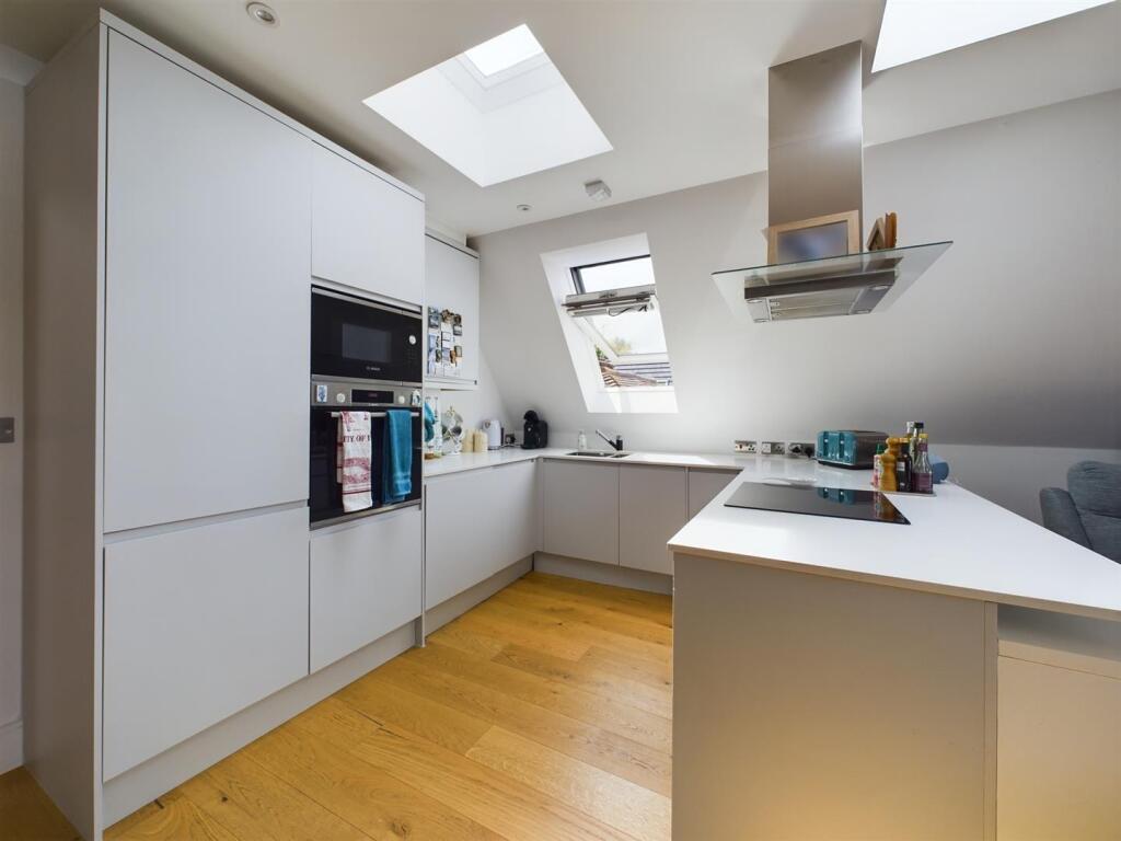 Additional property image - Chipstead Valley Road, Coulsdon