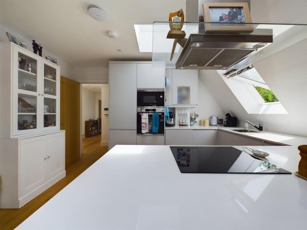 Additional property image - Chipstead Valley Road, Coulsdon