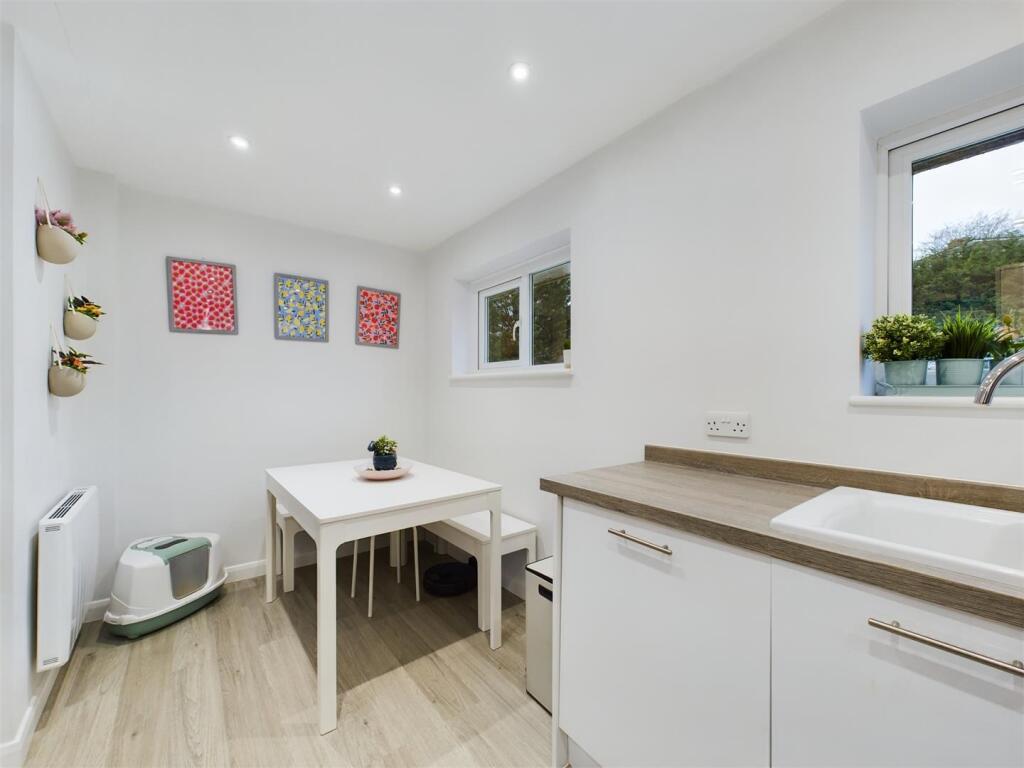 Additional property image - Drive Mead, Coulsdon