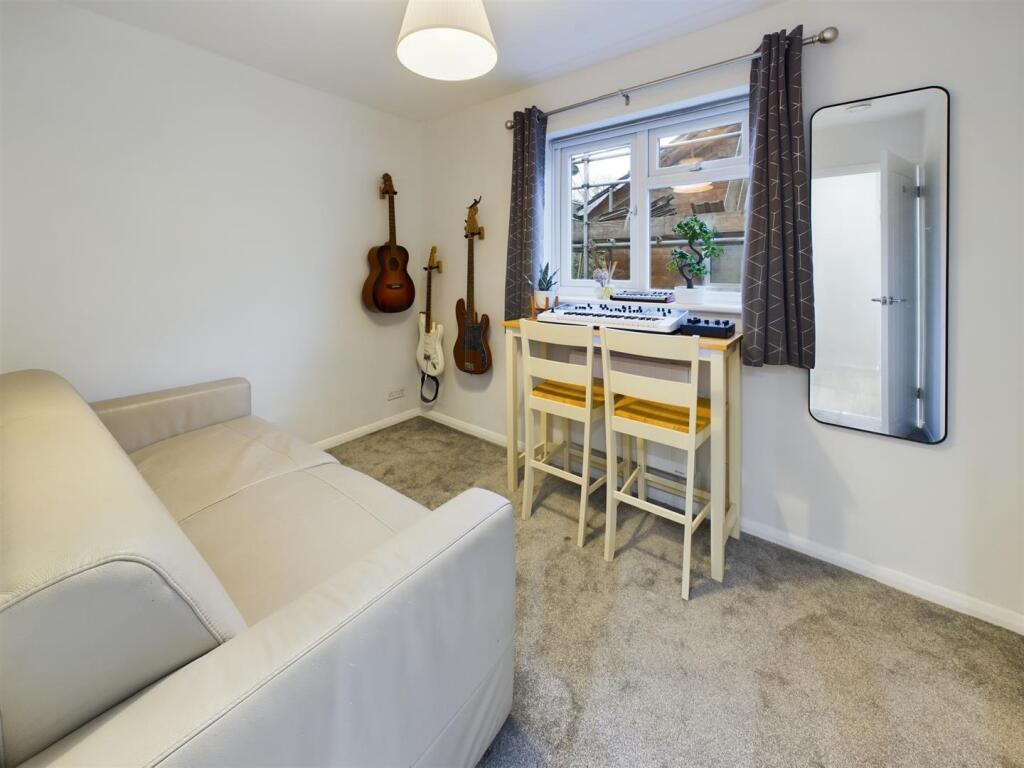 Additional property image - Drive Mead, Coulsdon