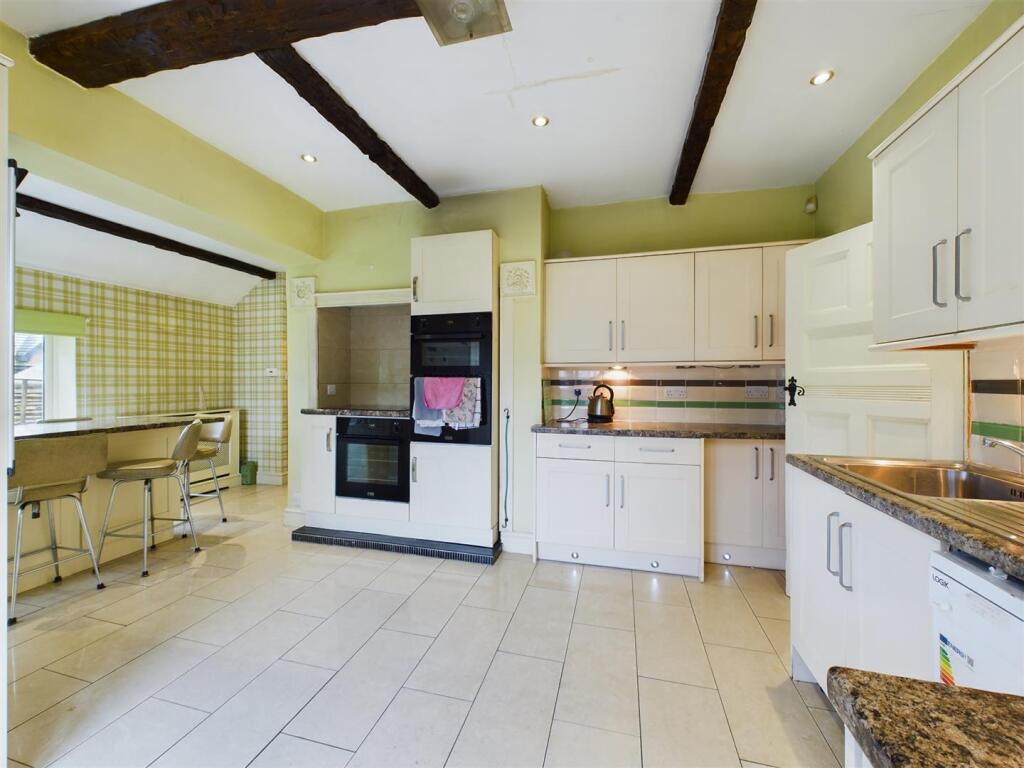 Additional property image - The Drive, Coulsdon