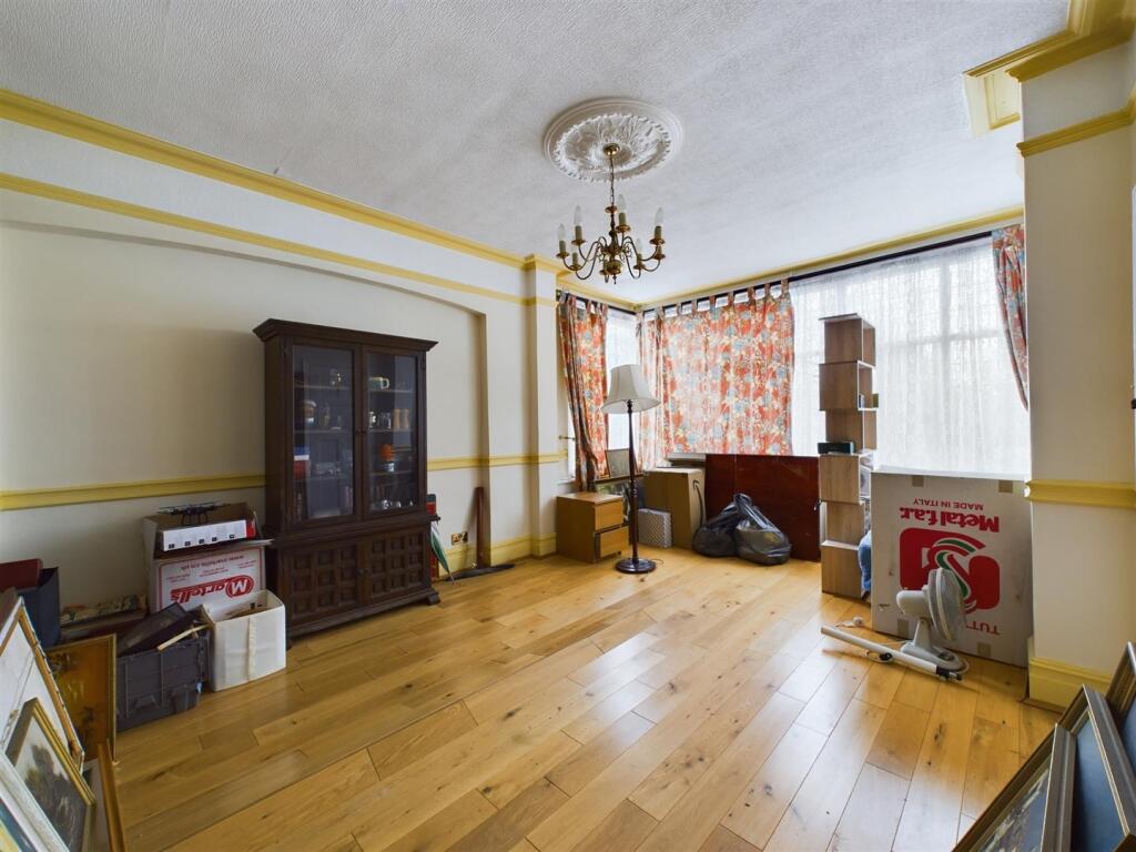 Additional property image - The Drive, Coulsdon