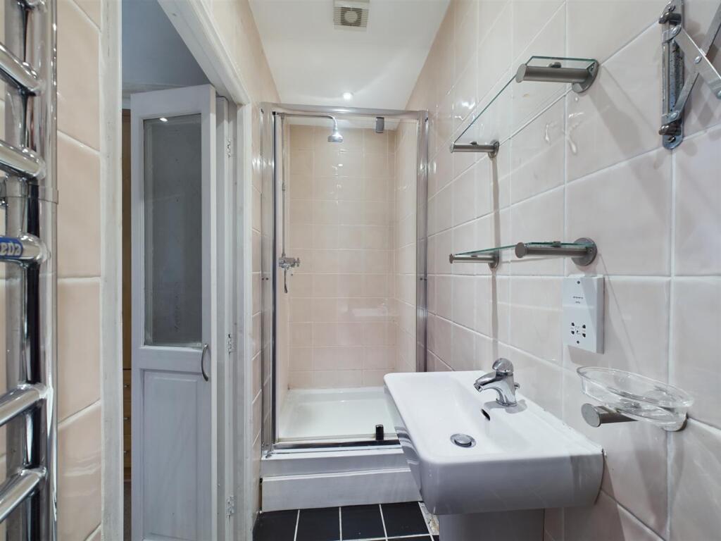 Additional property image - The Drive, Coulsdon