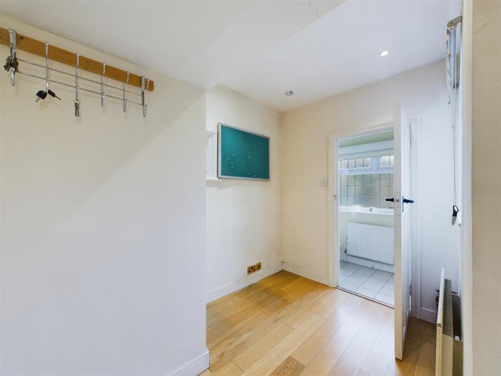 Additional property image - The Drive, Coulsdon