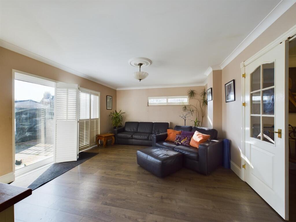 Additional property image - St. Margarets Road, Coulsdon