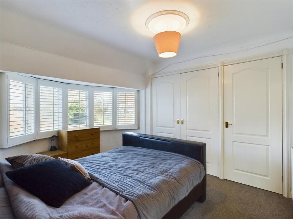 Additional property image - St. Margarets Road, Coulsdon
