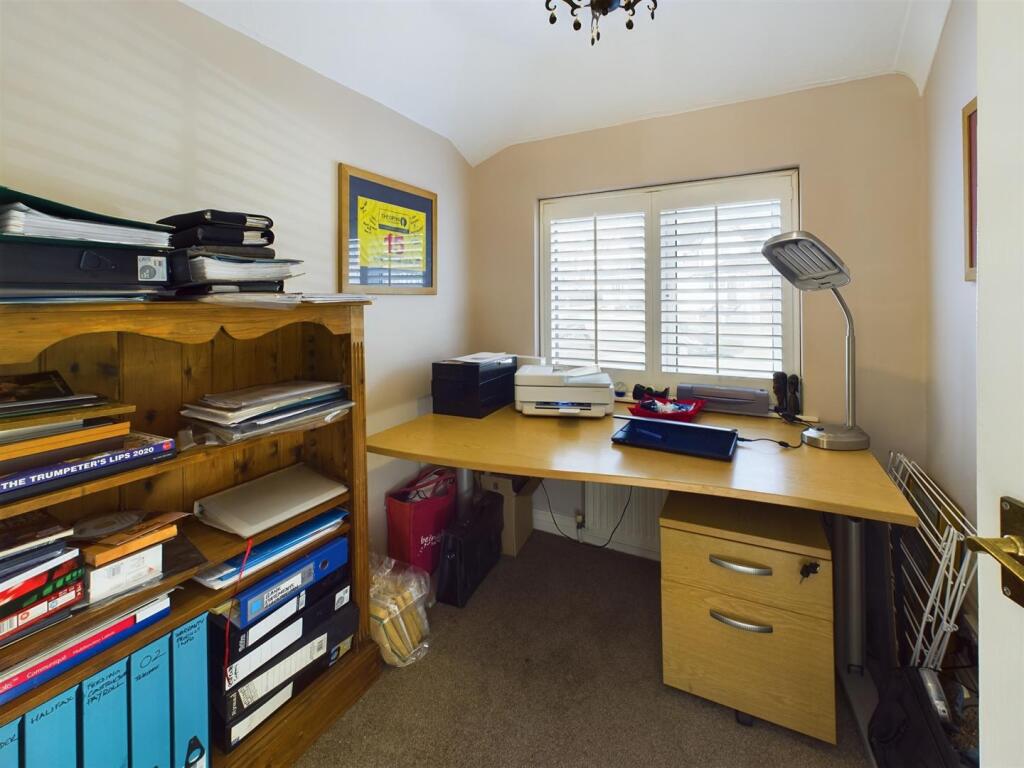 Additional property image - St. Margarets Road, Coulsdon