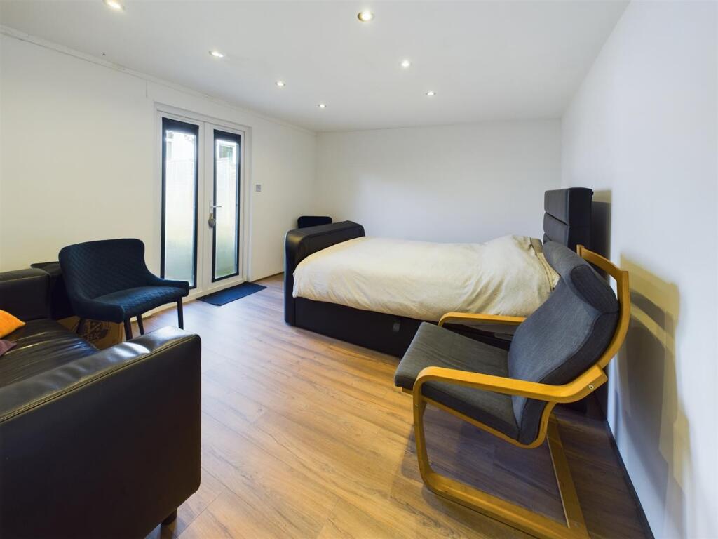 Additional property image - St. Margarets Road, Coulsdon